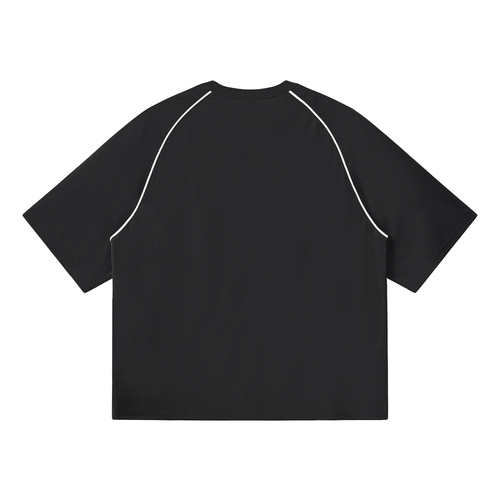 innerworld contrast piping panel raglan tee